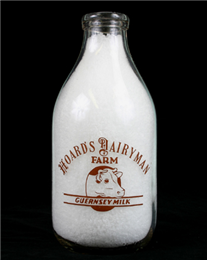Hoard's Dairyman Farm milk bottle