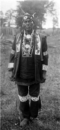 Chief Simon Onanguisse Kahquados