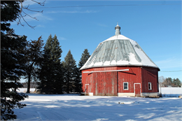 Simonds 10-Sided Barn in the Town of Greenfield, Sauk County