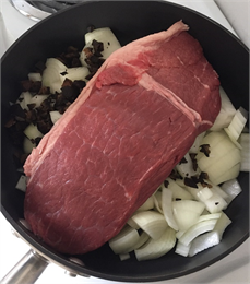 Stewed beefsteak cooking