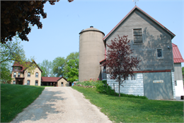 Loewe-Weis-Wilson Farm, south facades.